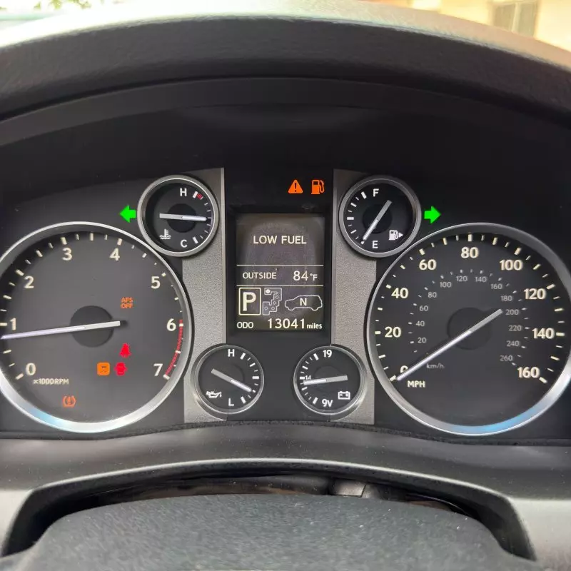 Lexus LX 570   - 2013