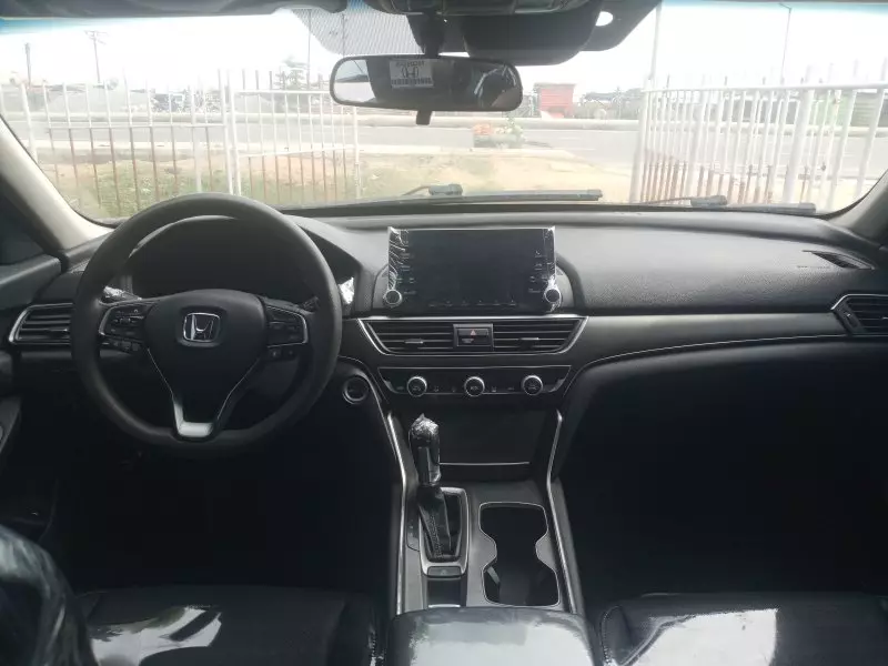 Honda Accord   - 2019
