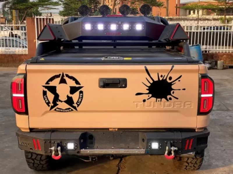 Toyota Tundra   - 2012