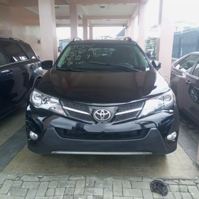 Toyota RAV4   - 2014