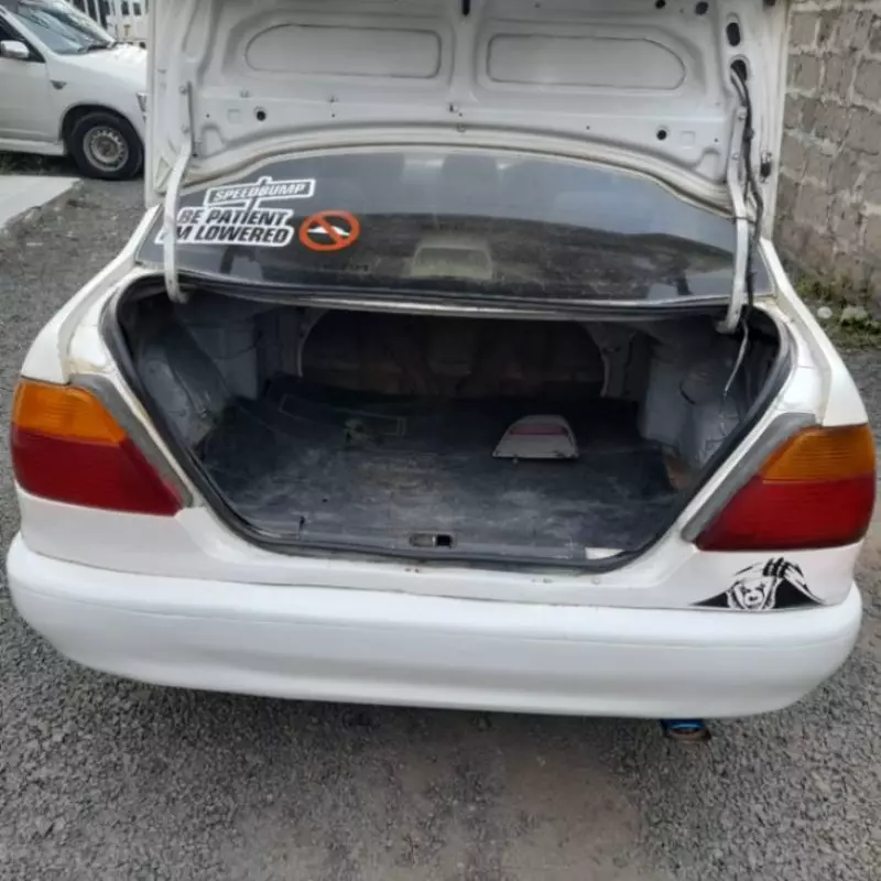 Toyota 110   - 2001