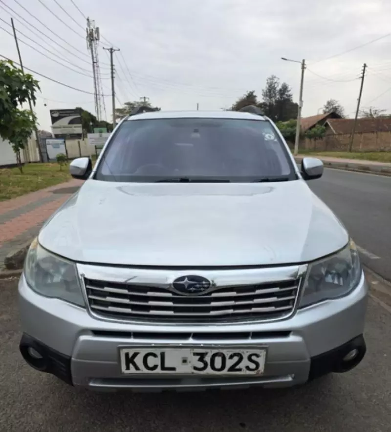 Subaru Forester   - 2010