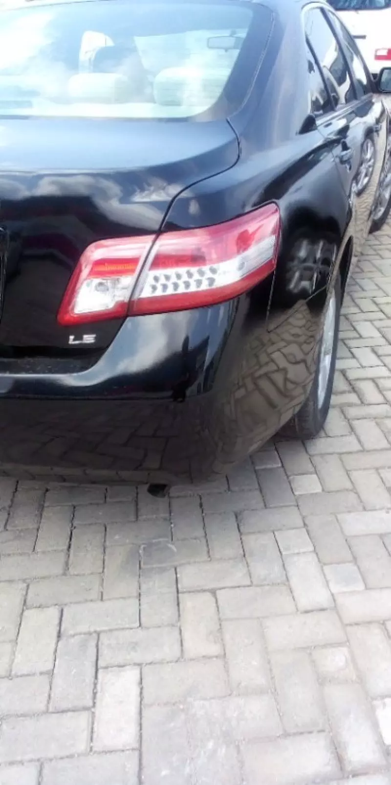 Toyota Camry   - 2011