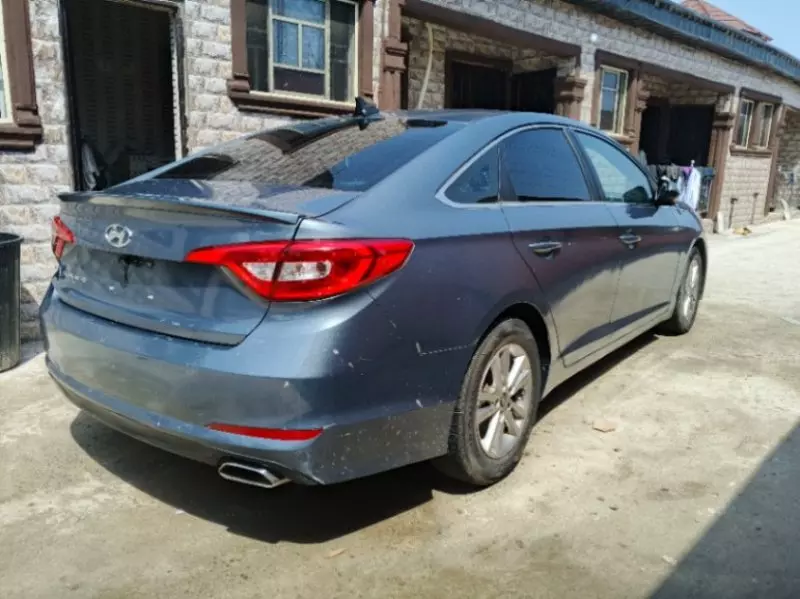 Hyundai Sonata   - 2015