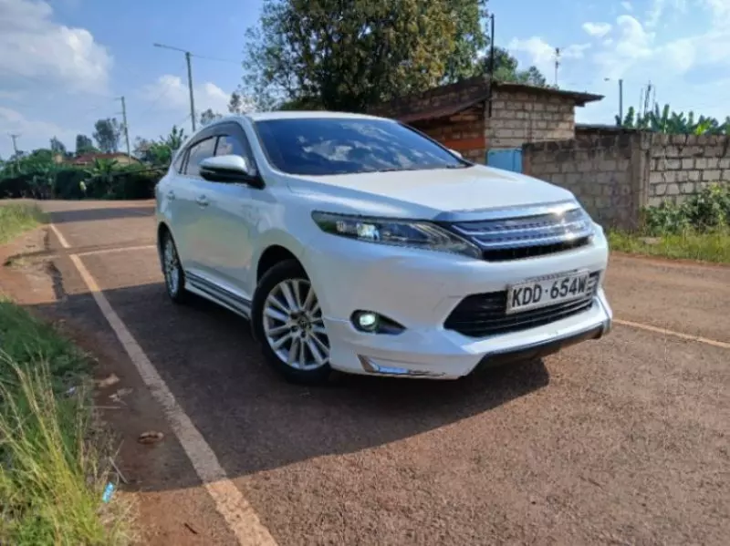 Toyota Harrier   - 2014