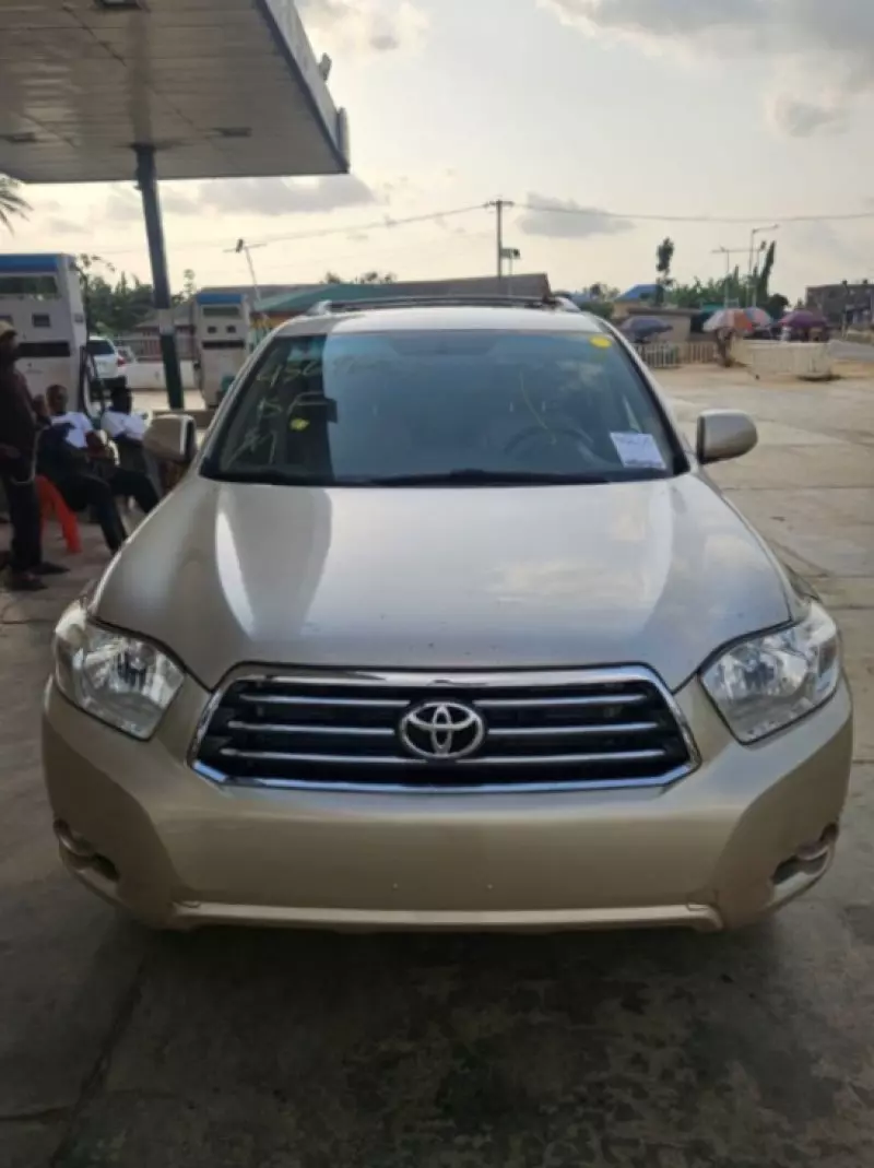 Toyota Highlander   - 2009