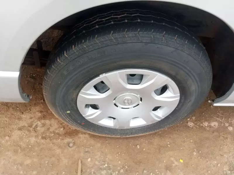 Toyota Hiace   - 2013