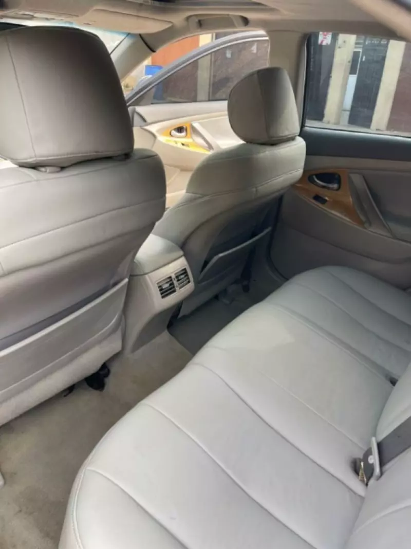 Toyota Camry - 2007