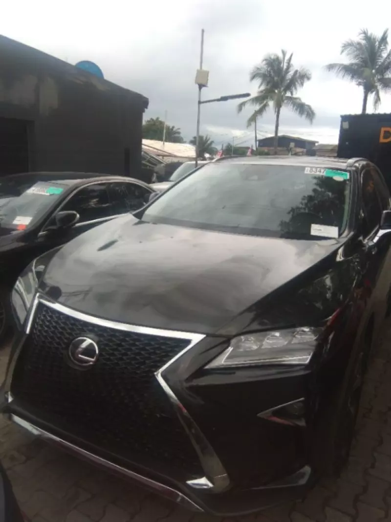 Lexus RX   - 2018