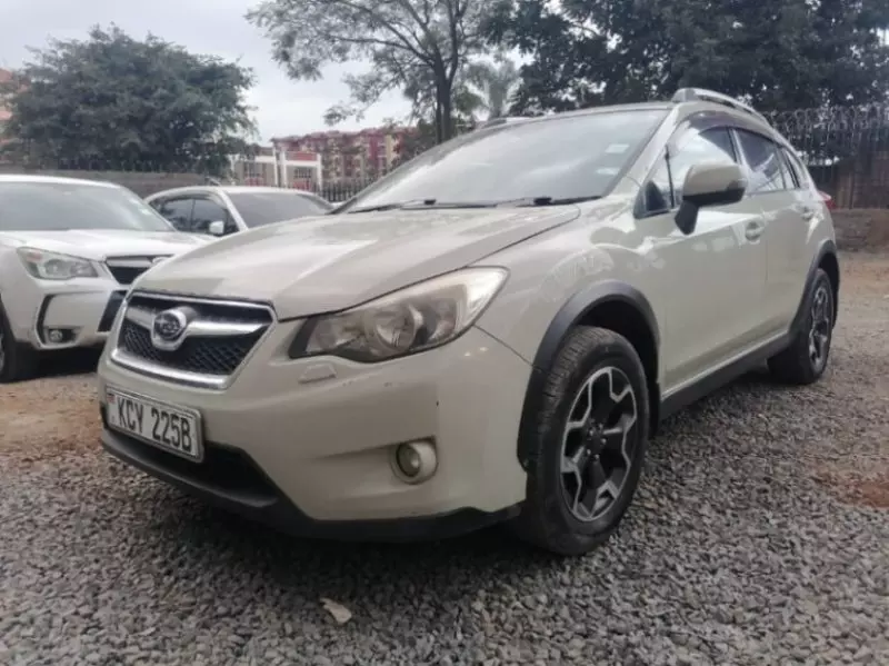 Subaru Outback   - 2012