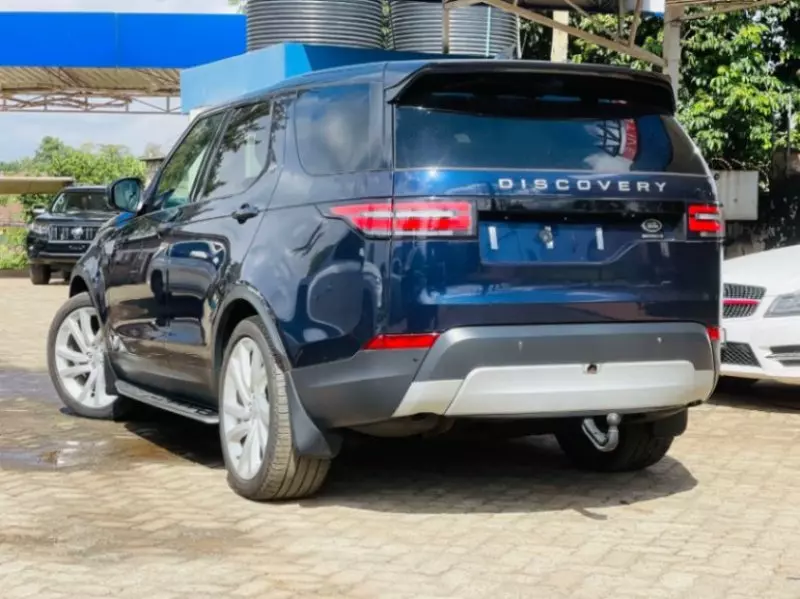 Land Rover Discovery   - 2017