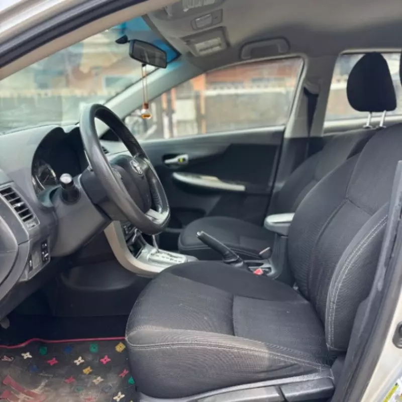 Toyota Corolla   - 2013