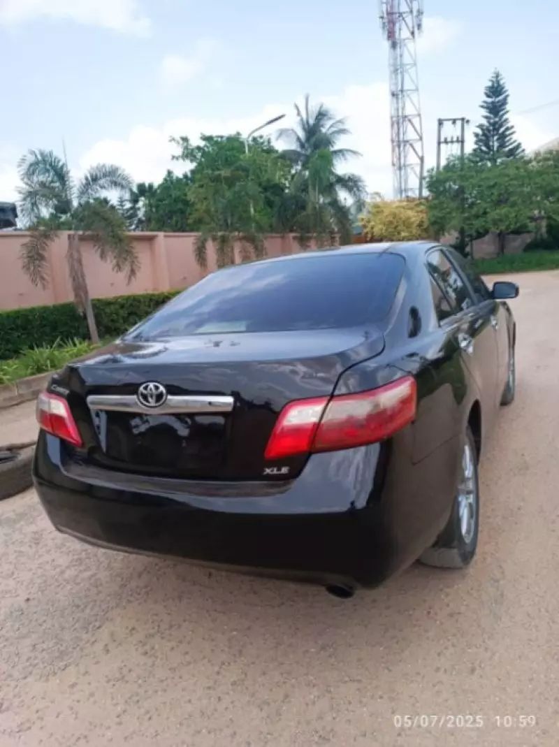 Toyota Camry   - 2008