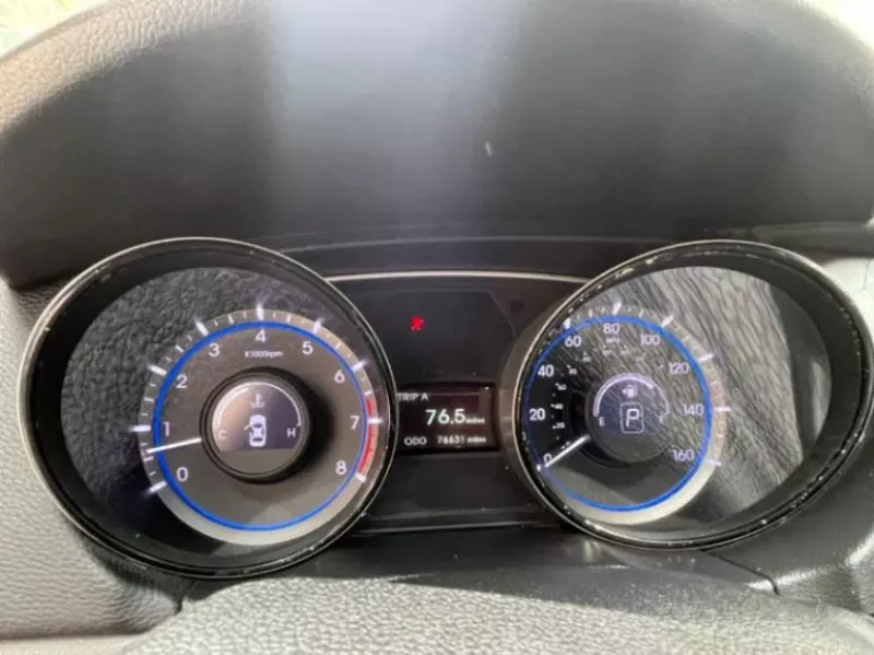 Hyundai Sonata   - 2013