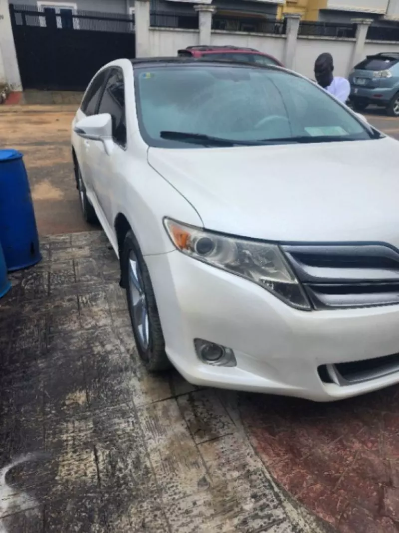 Toyota Venza   - 2009
