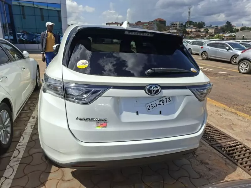 Toyota Harrier   - 2014