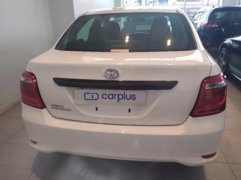 Toyota Axio    - 2015