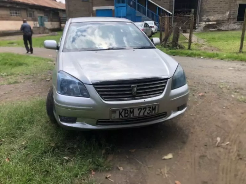 Toyota Premio    - 2006