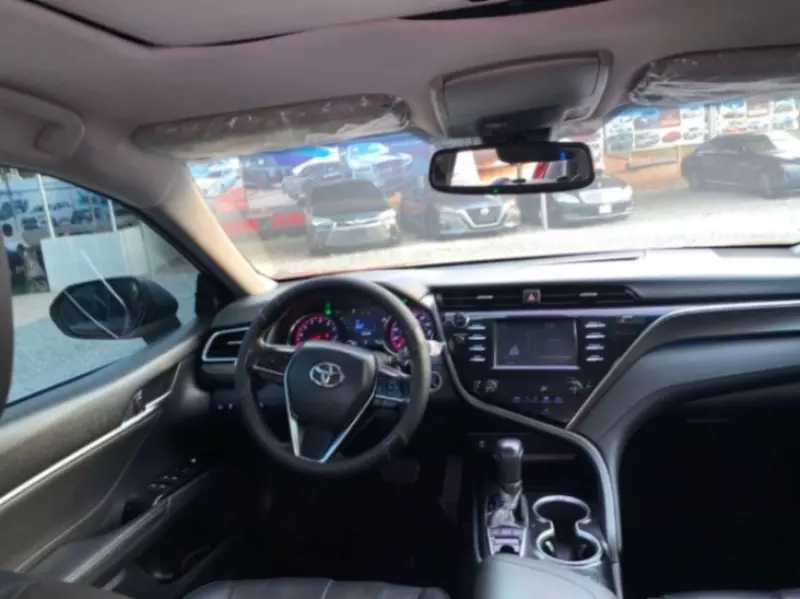 Toyota Camry   - 2018