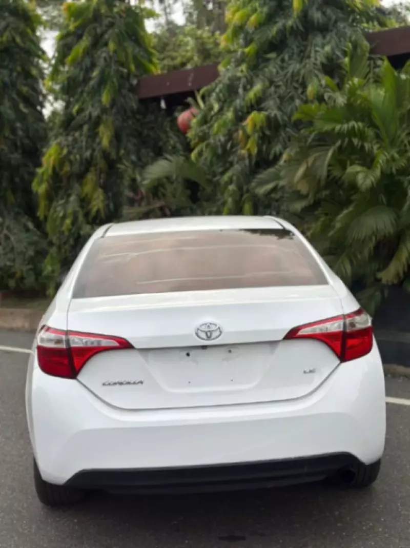 Toyota Corolla   - 2014