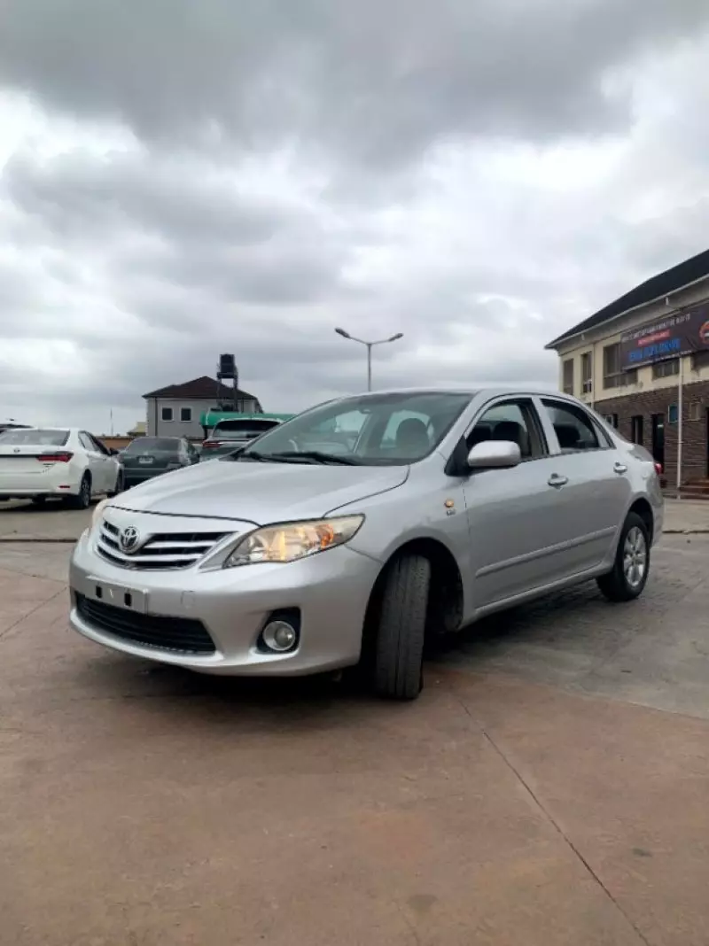 Toyota Corolla   - 2013