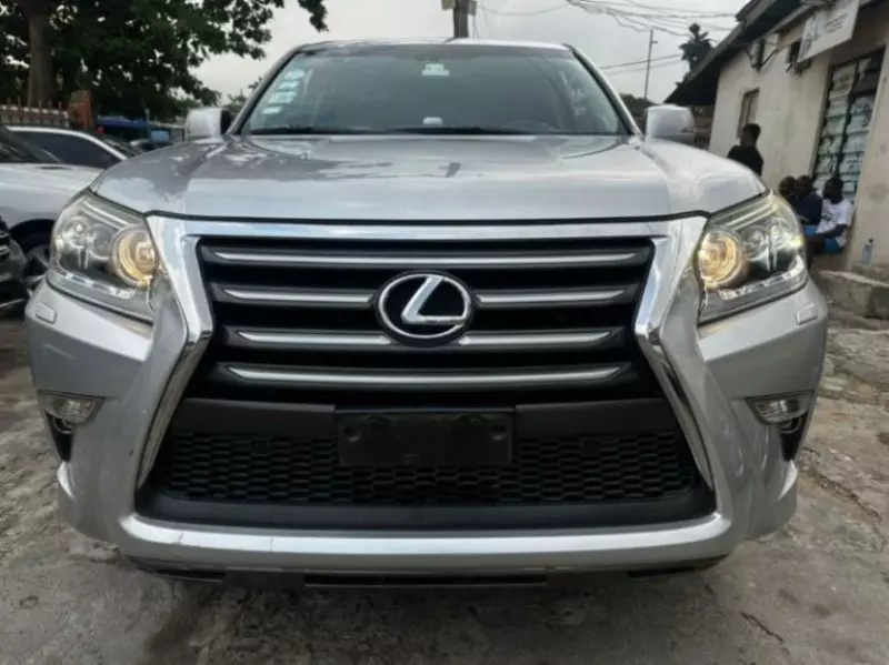 Lexus GS 460   - 2015