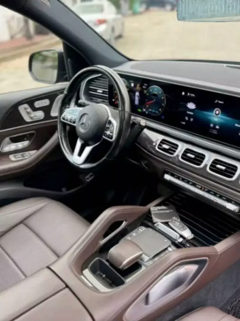 Mercedes-Benz GLE-Class