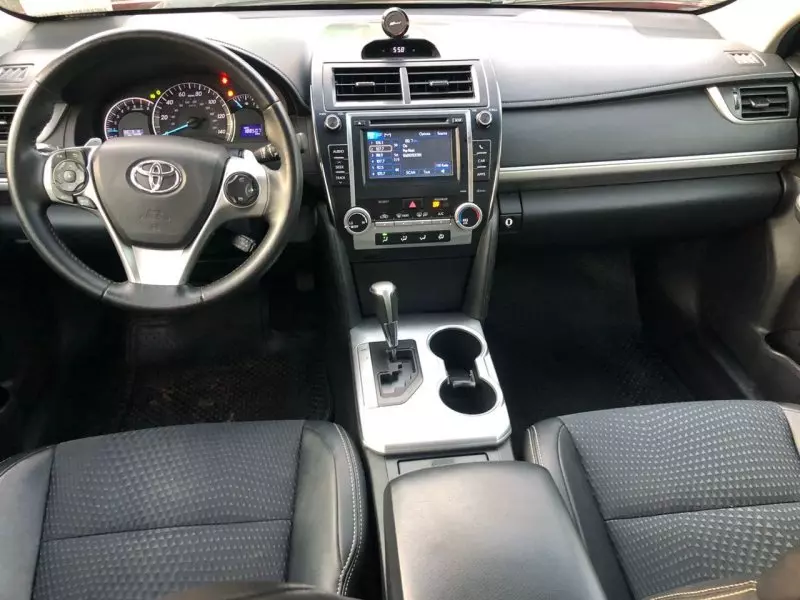 Toyota Camry   - 2012