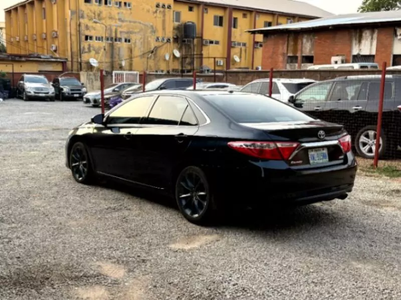 Toyota Camry   - 2015