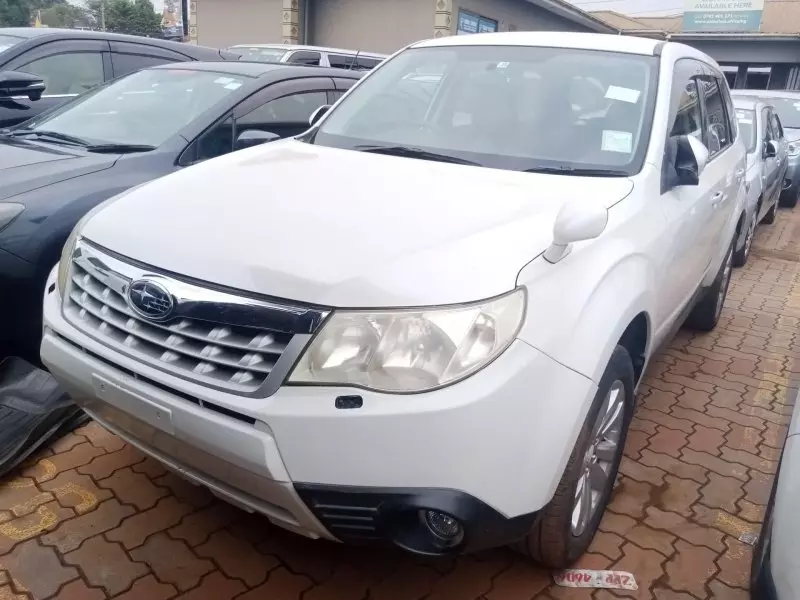 Subaru Forester   - 2011