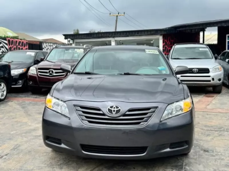 Toyota Camry   - 2008
