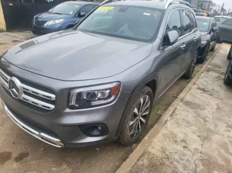 Mercedes-Benz GLB 250   - 2020