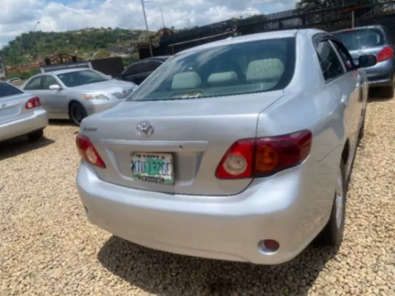 Toyota Corolla   - 2013