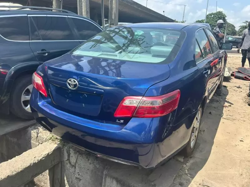 Toyota Camry   - 2007