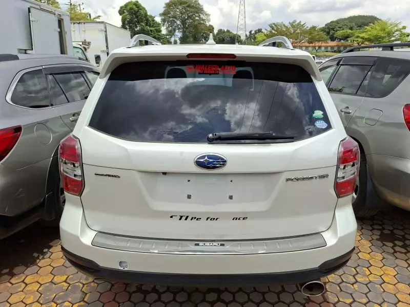 Subaru Forester   - 2014