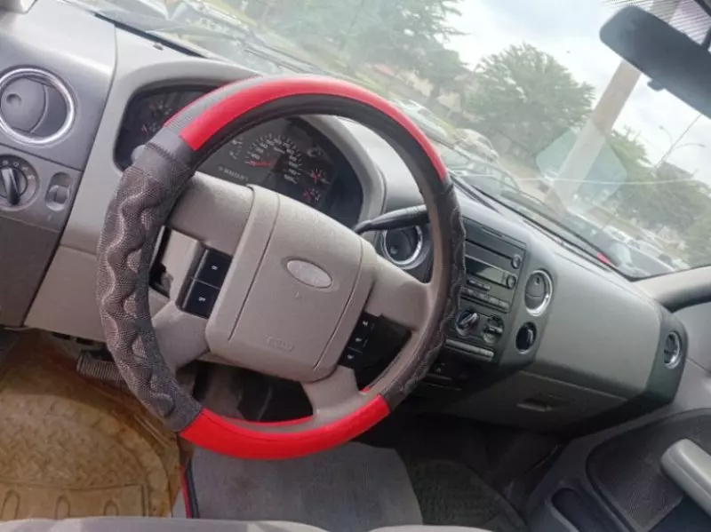 Ford F-150   - 2004
