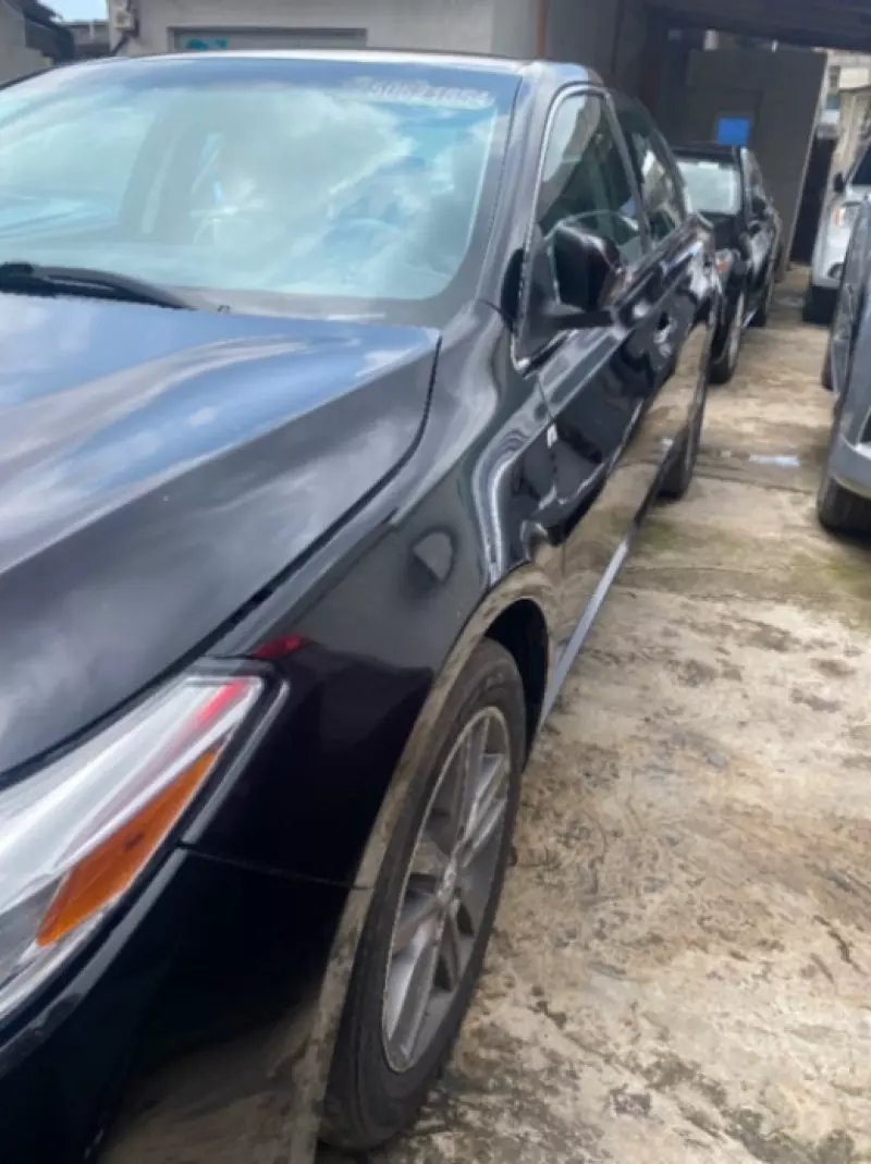 Toyota Avalon   - 2015