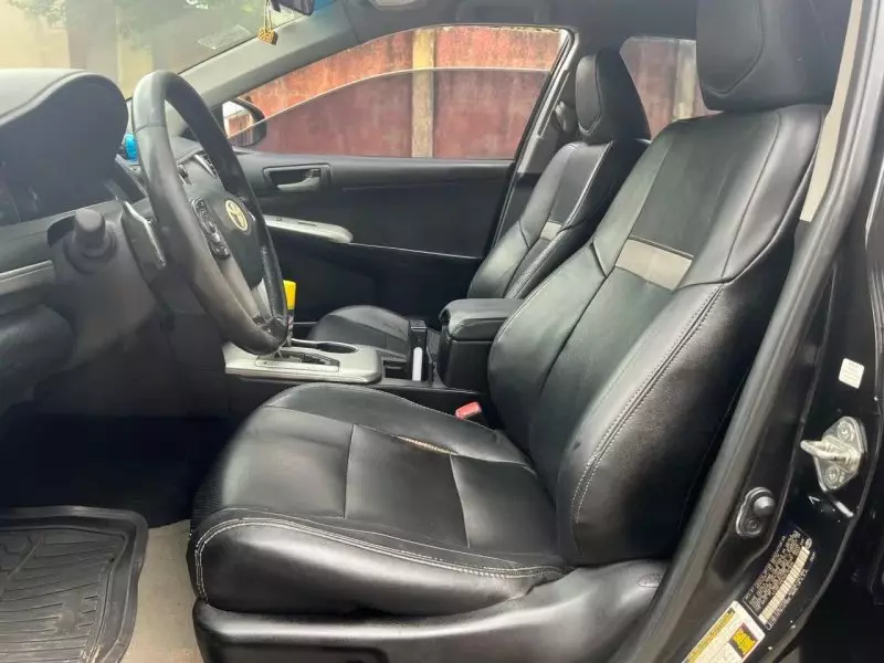 Toyota Camry   - 2012