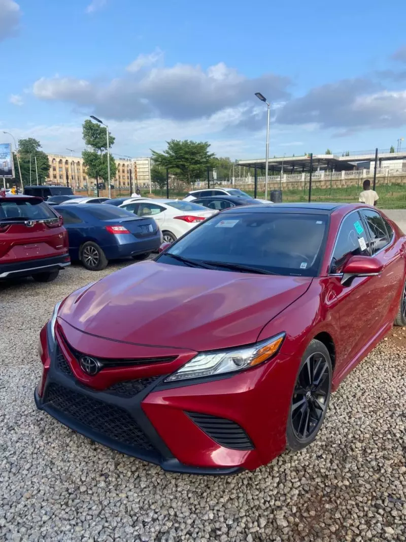 Toyota Camry   - 2019