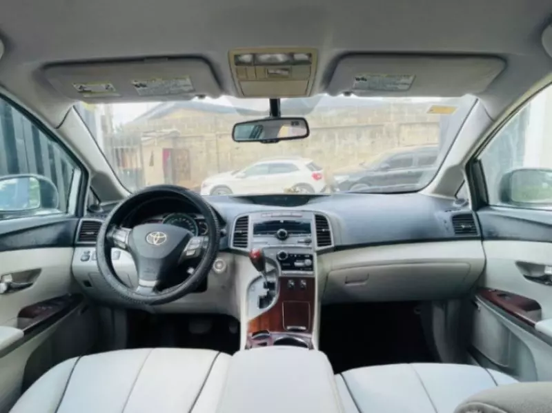 Toyota Venza   - 2010