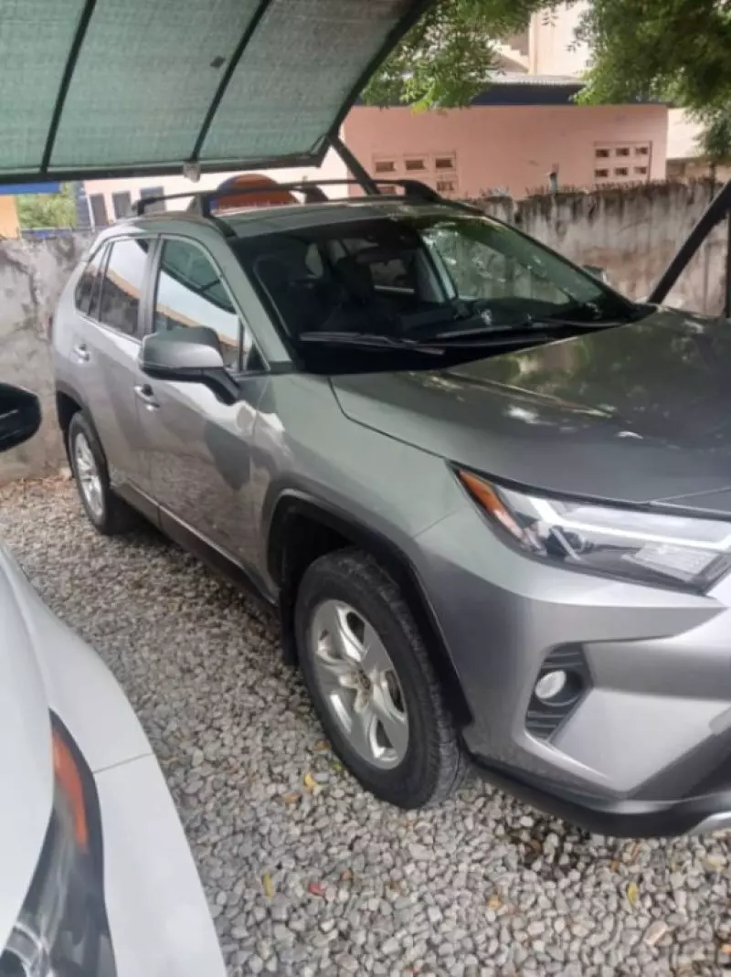 Toyota Rav4   - 2021