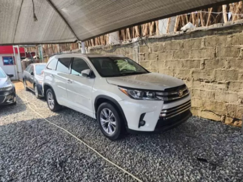 Toyota Highlander   - 2009