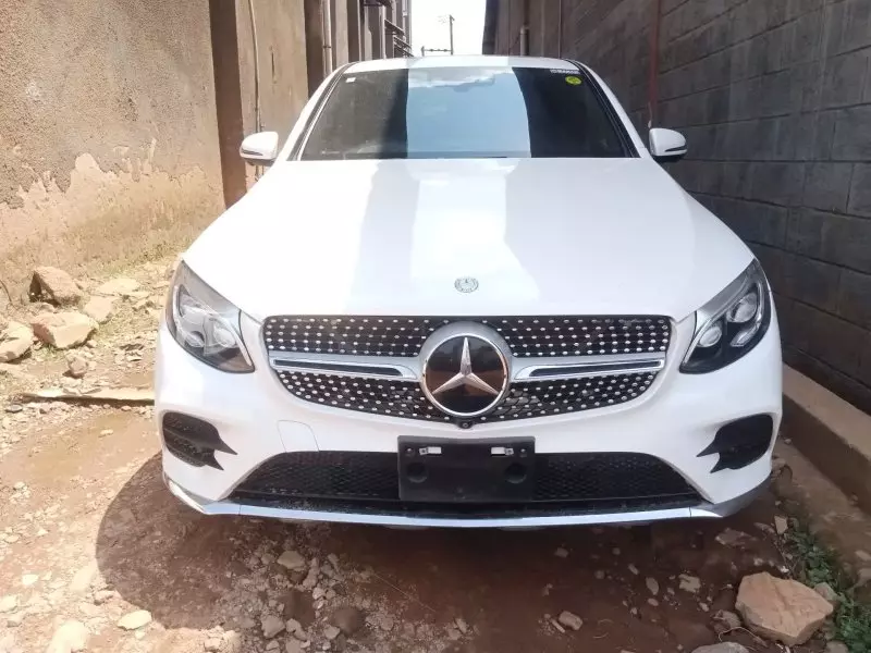 Mercedes-Benz GLC 220   - 2016