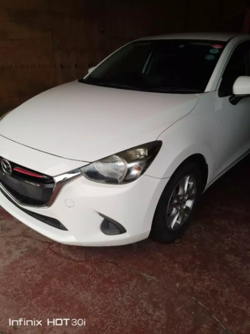 Mazda Demio    - 2016