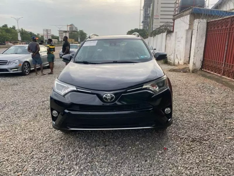 Toyota Rav4 - 2017