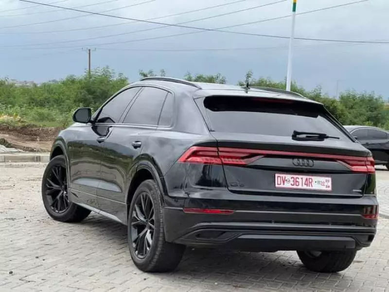 Audi Q8   - 2020
