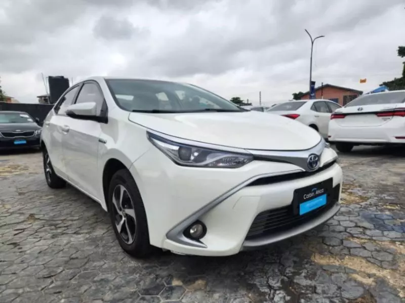 Toyota Corolla   - 2013