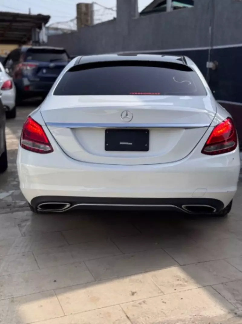 Mercedes-Benz C 300   - 2015