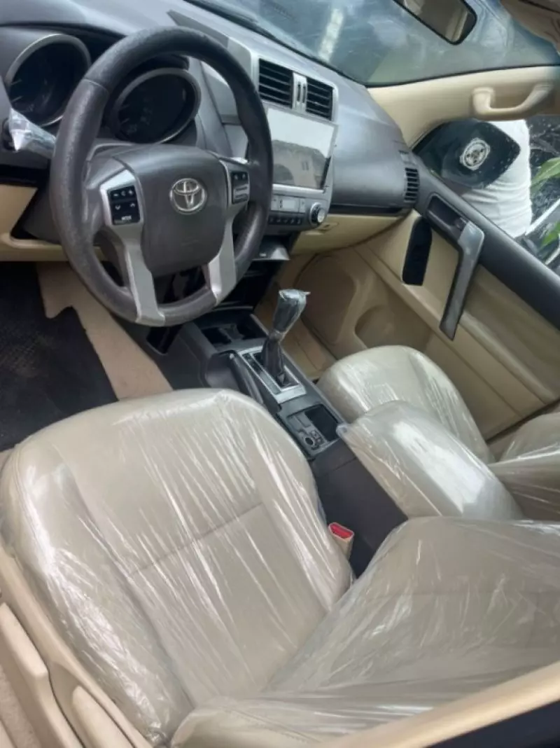 Toyota Land Cruiser - 2017