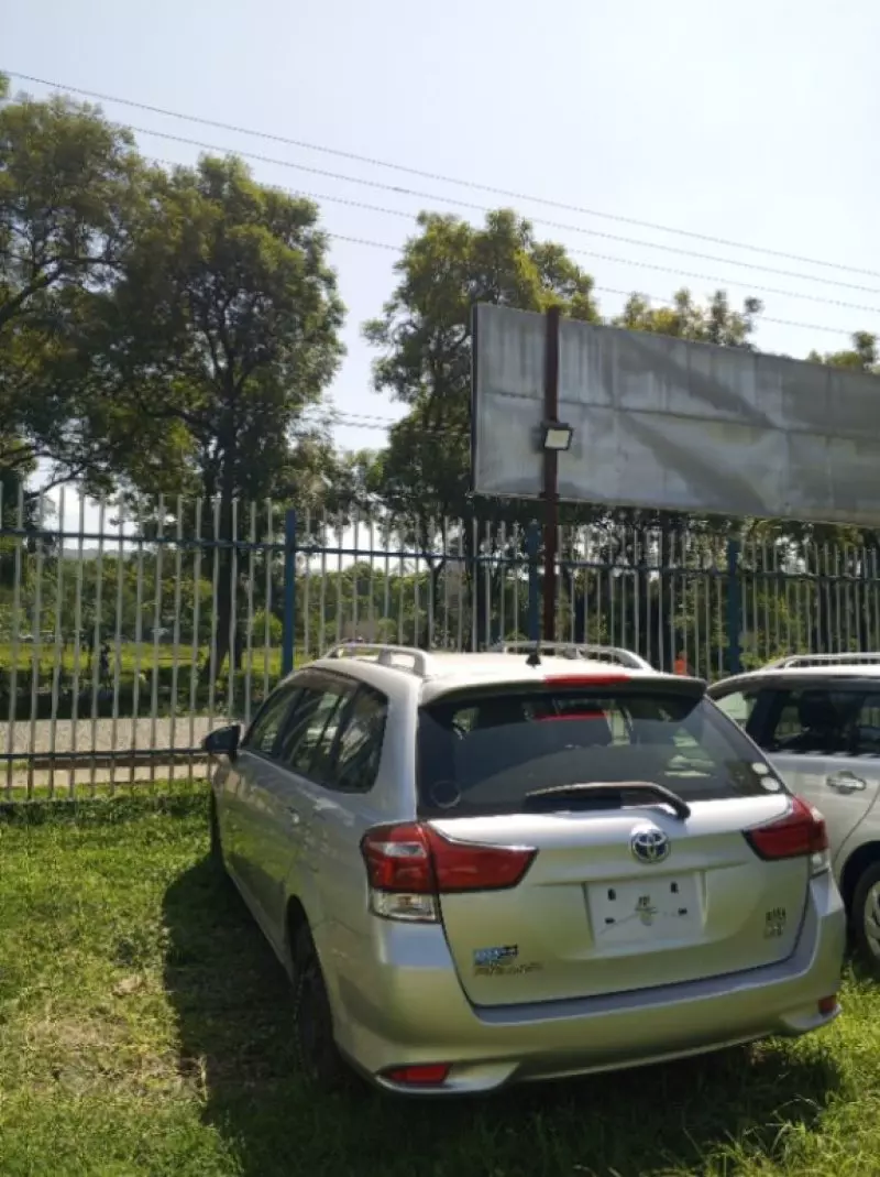 Toyota Fielder hybrid    - 2017